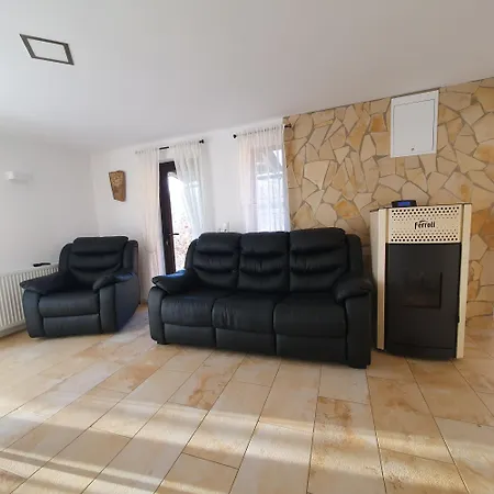 La Casa Din